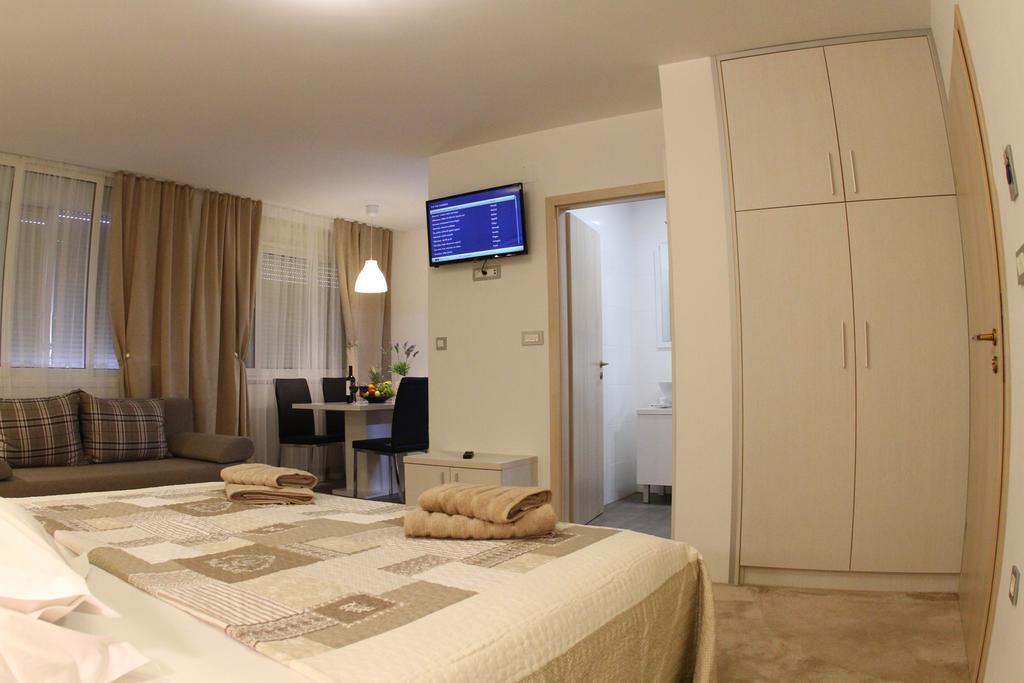 Studio Apartments Mirakul Σπλιτ Δωμάτιο φωτογραφία