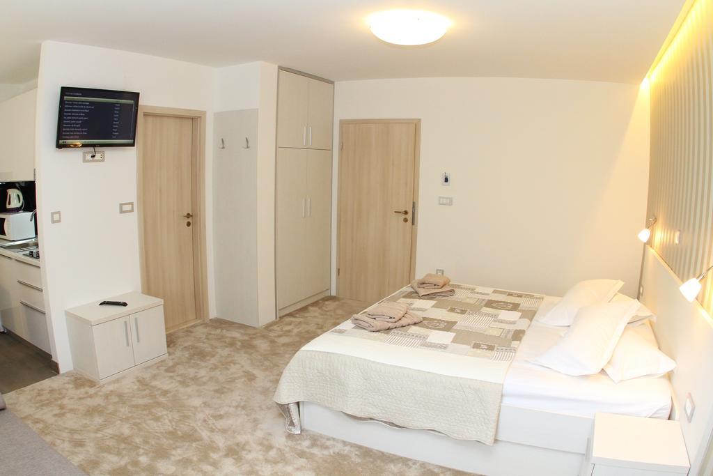 Studio Apartments Mirakul Σπλιτ Δωμάτιο φωτογραφία