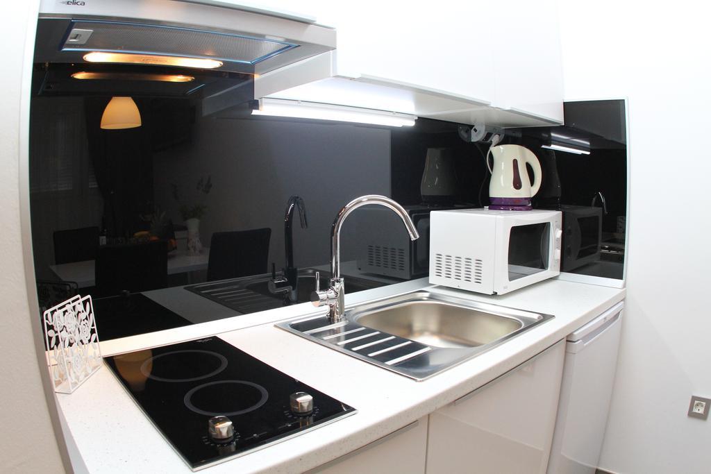 Studio Apartments Mirakul Σπλιτ Δωμάτιο φωτογραφία