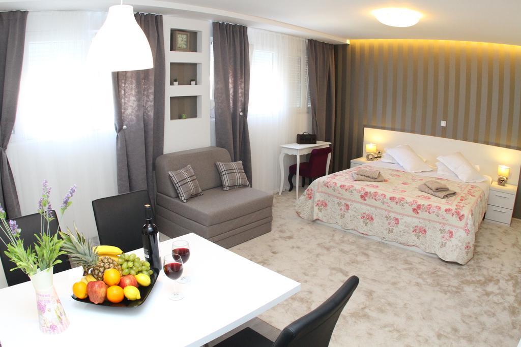 Studio Apartments Mirakul Σπλιτ Δωμάτιο φωτογραφία