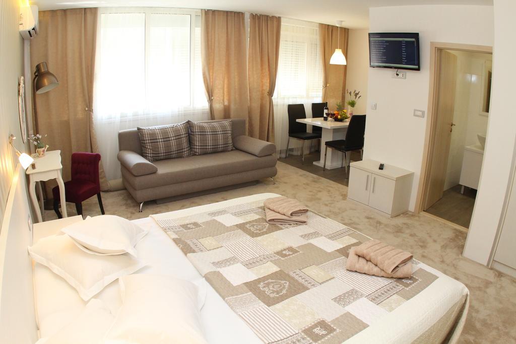 Studio Apartments Mirakul Σπλιτ Δωμάτιο φωτογραφία
